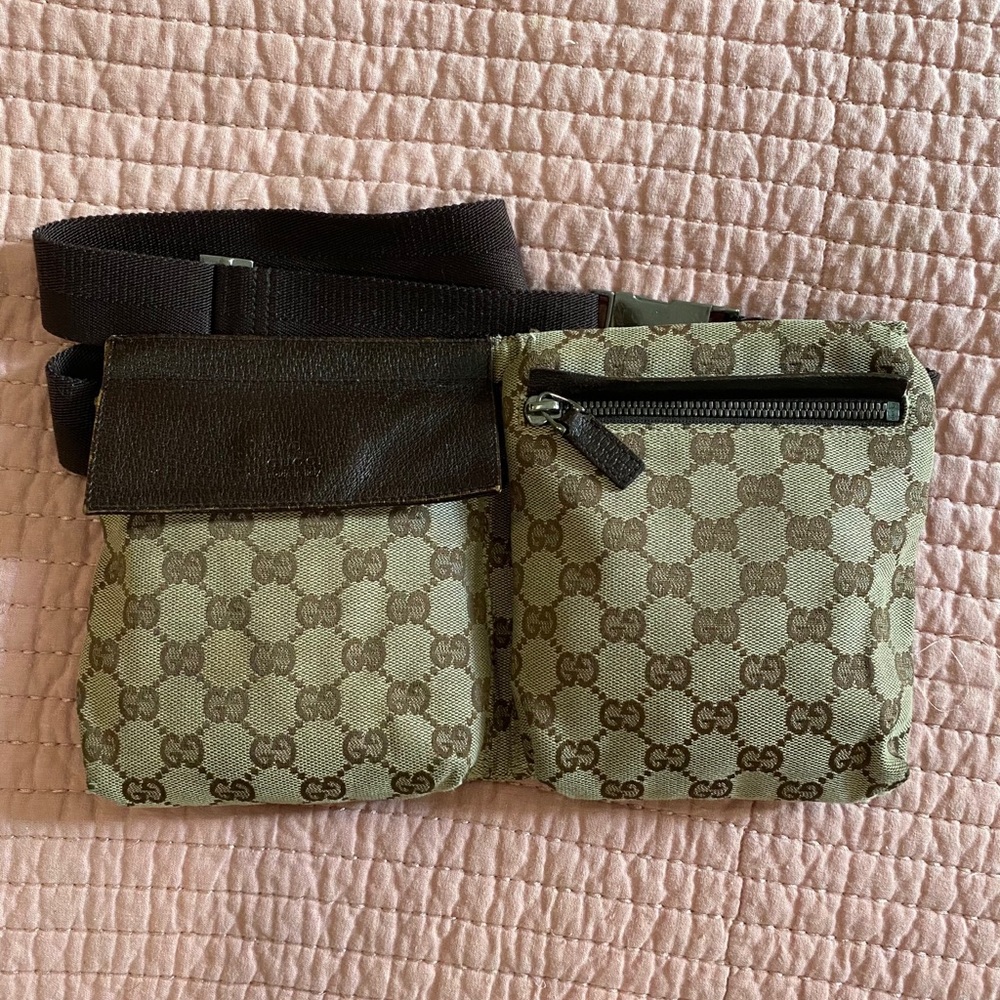Vintage Gucci Monogram Belt Bag - Picture 2 of 15